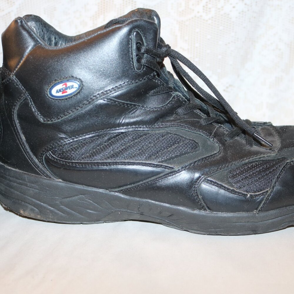 Answer 2 Mens walking/stability/diabetic shoes 552-1 size 12W - Picture 3 of 11